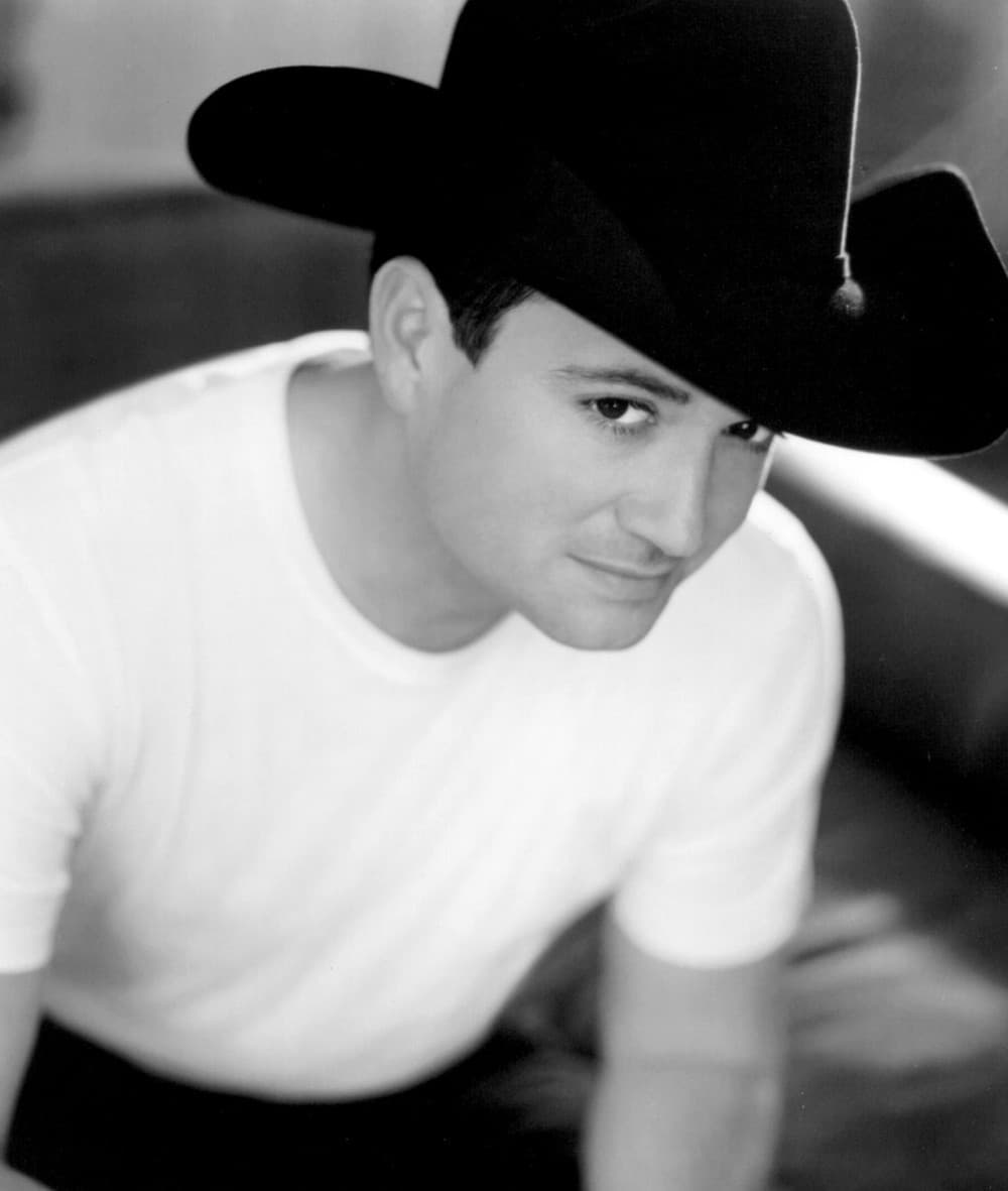 Tracy Byrd image