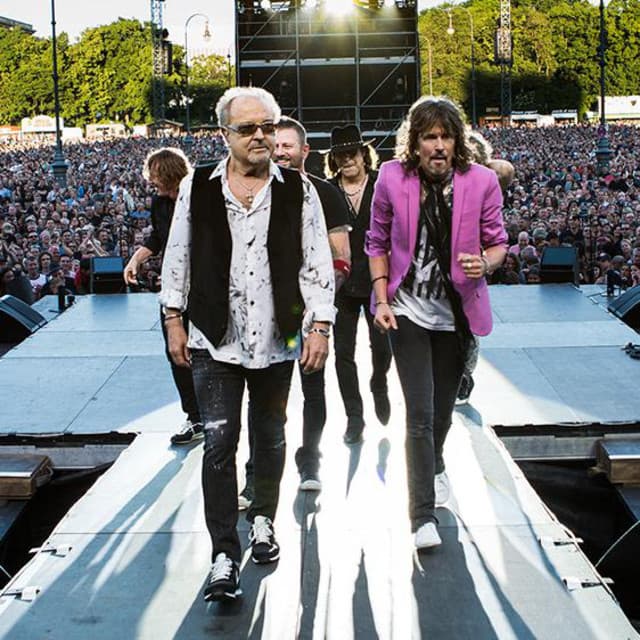 Foreigner with Lou Gramm