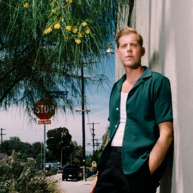 Andrew McMahon in the Wilderness suites and premium seating