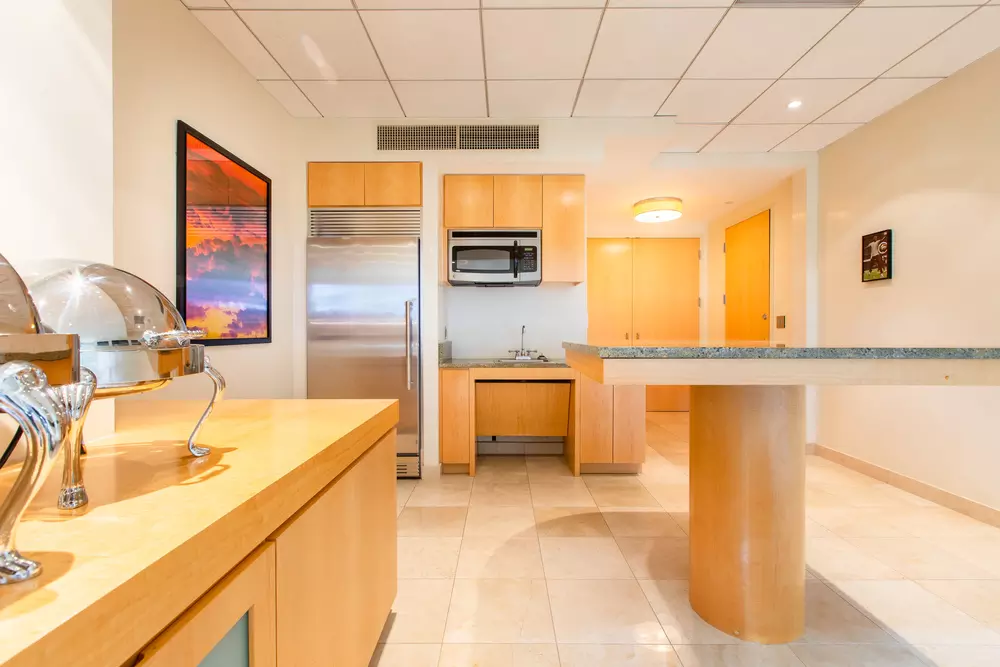 Field Level Suite 31 verified photo