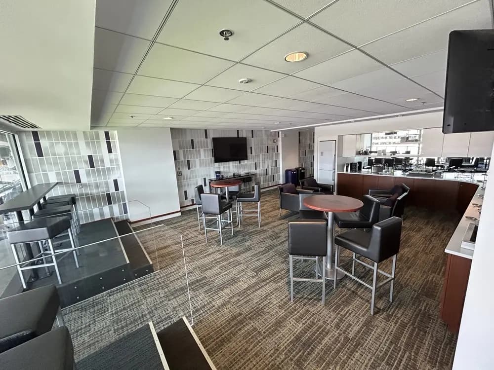 Suite 434 verified photo