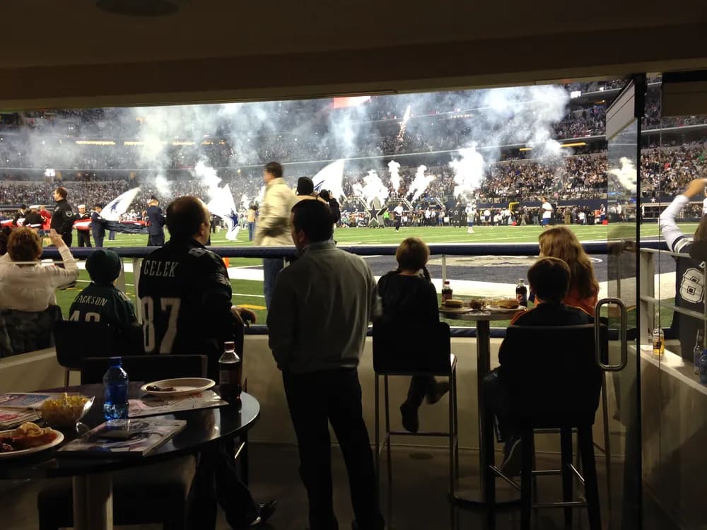 Field Level Suite 28 representative photo