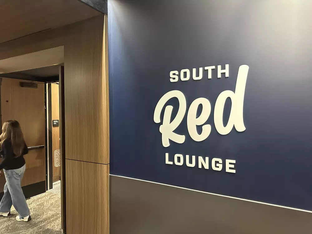 Floor 8, Row D representative photo