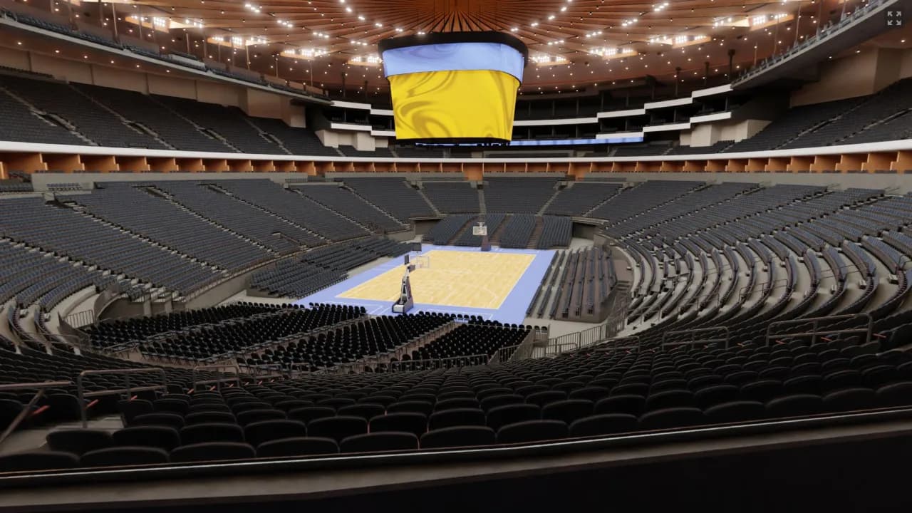 Madison Club 65, Row 2