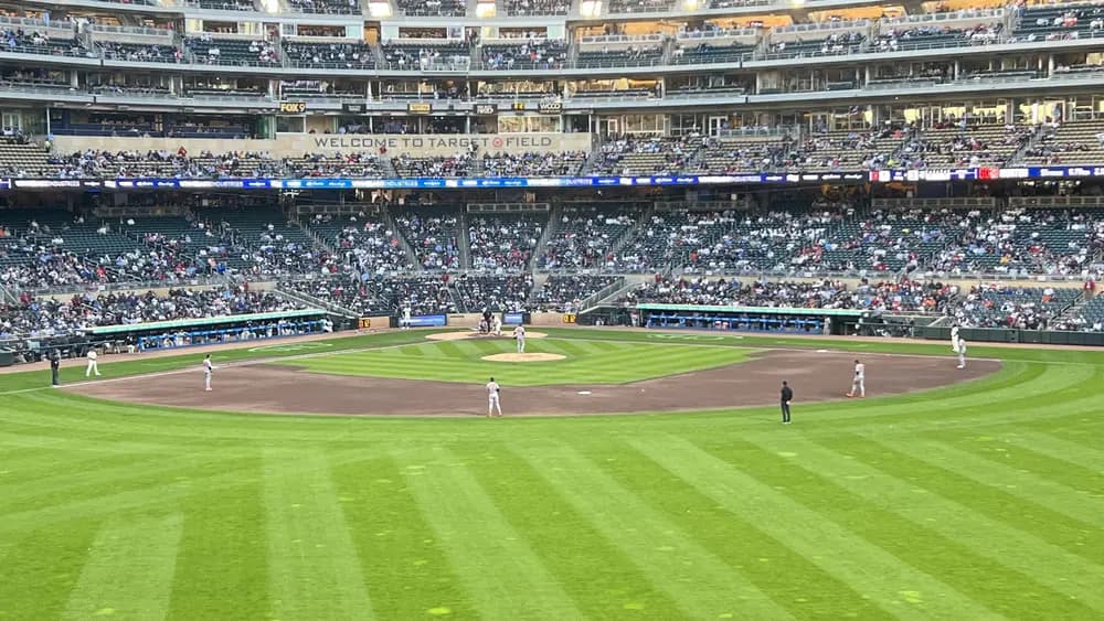Minnesota Twins suites and premium seating