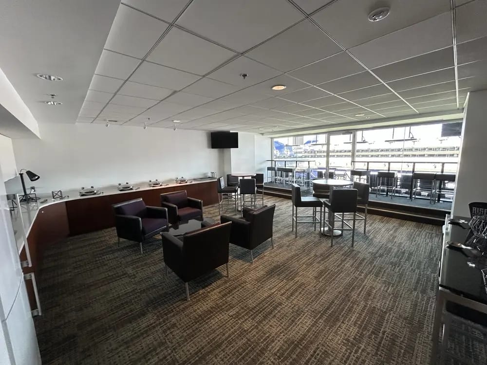 Suite 434 verified photo