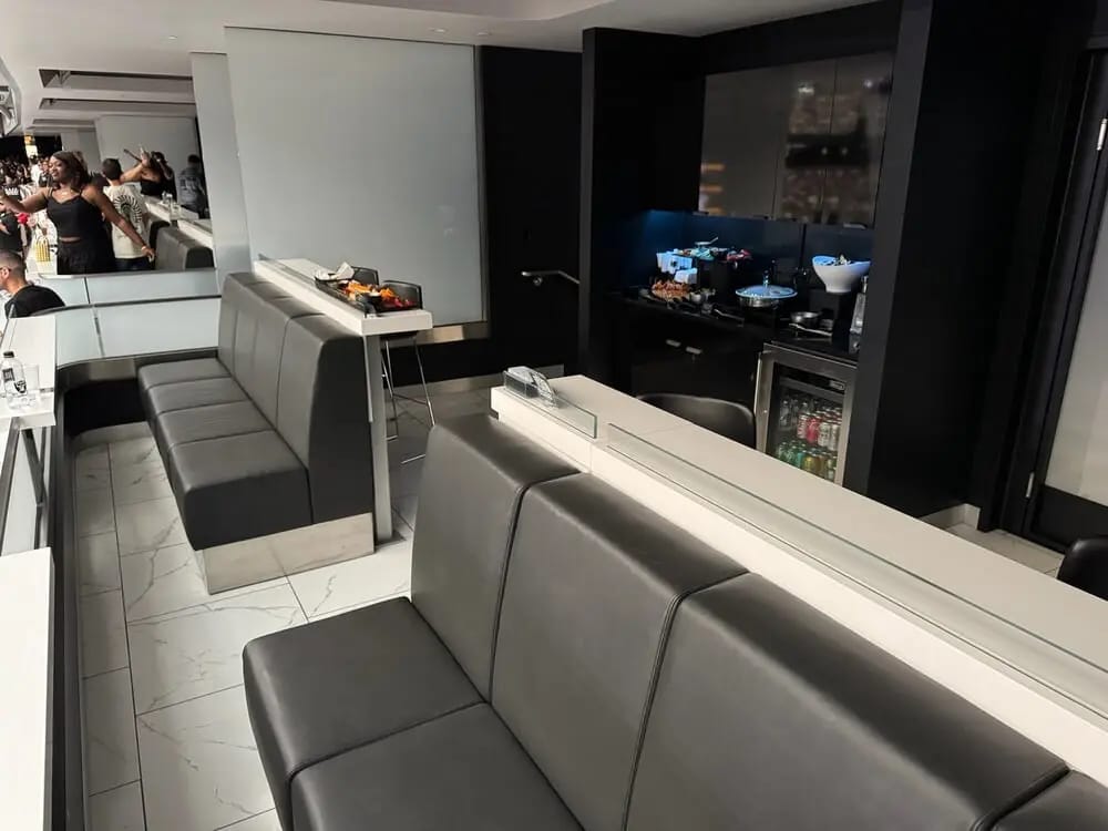 Club Suite E1003 representative photo