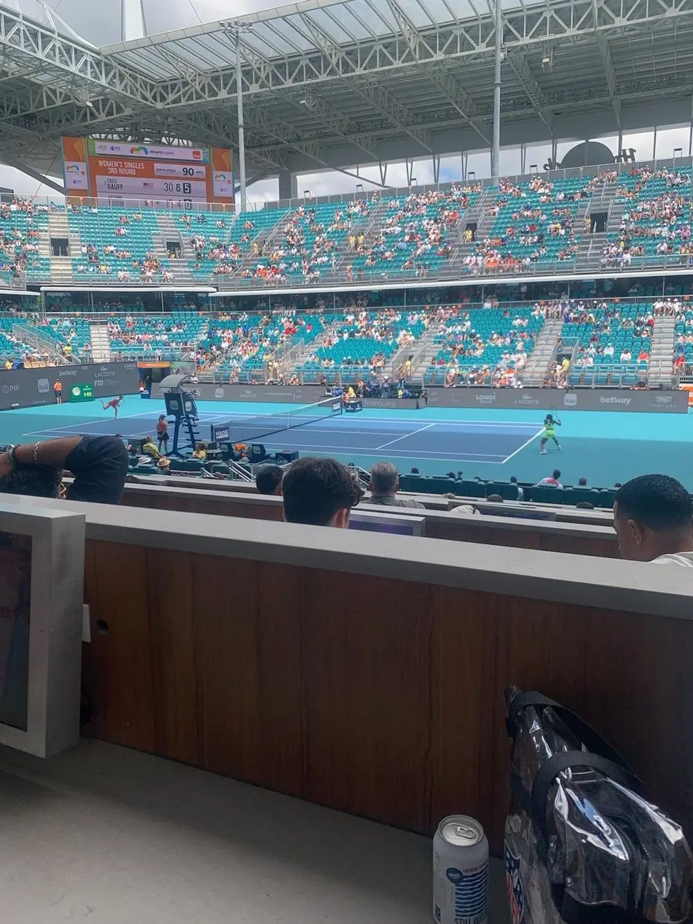 72 Club Living Room Box 19 representative photo