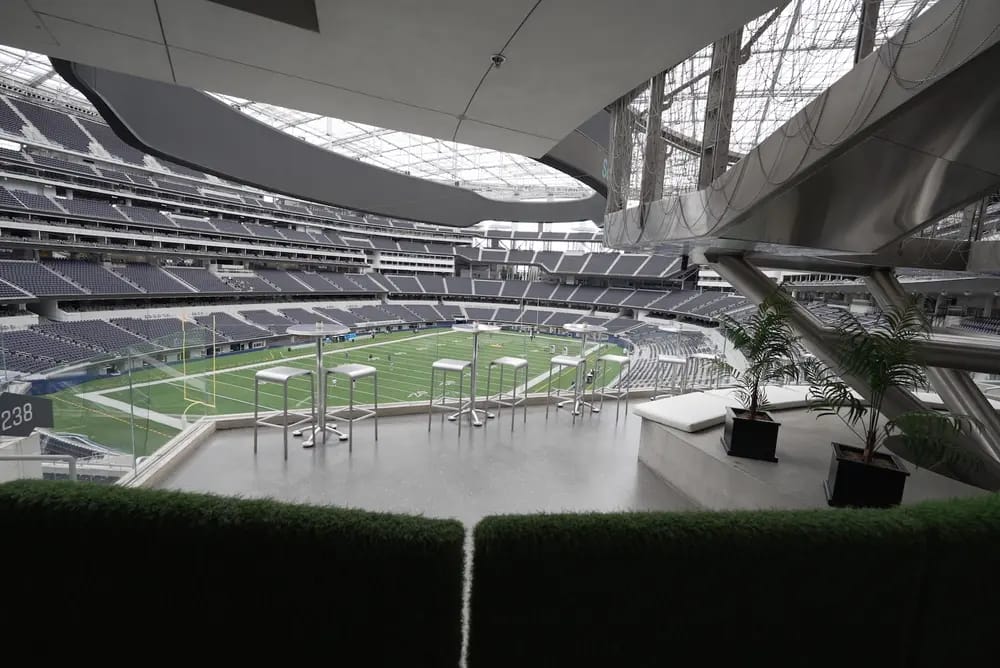 Ultra Club Deck Suite, Barstool Seats representative photo