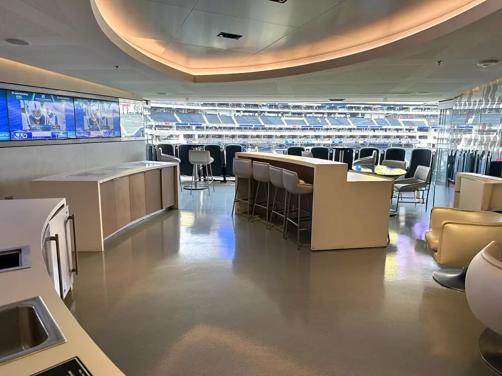 Patio Suite 4E-11 representative photo