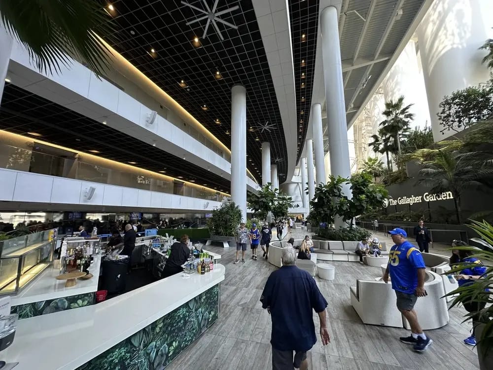 VIP 247, Row 9 representative photo