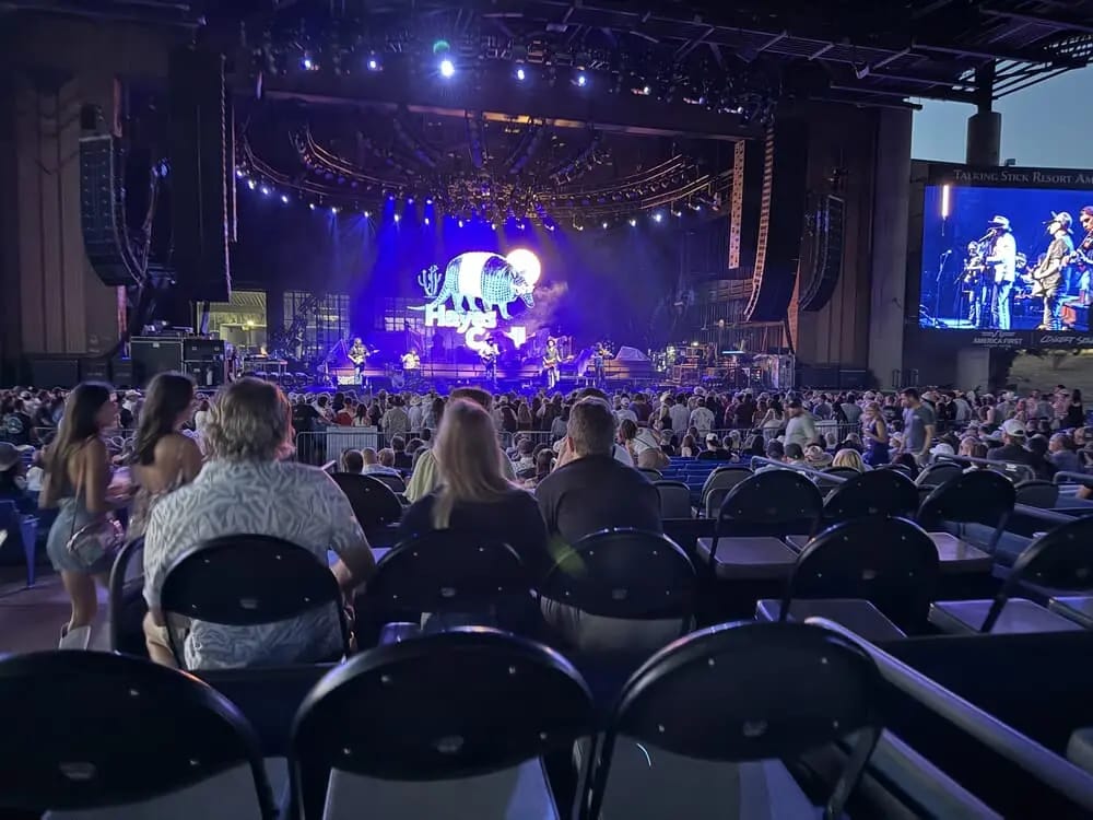 Motley Crue | VIP Box 104 | SuiteHop