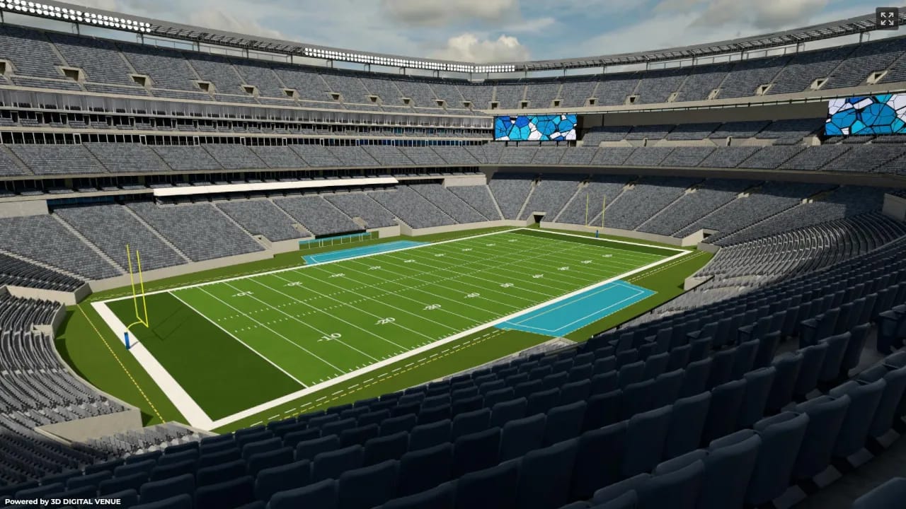 East Mezzanine Club 219, Row 7