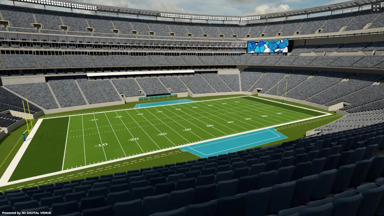 East Mezzanine Club 217, Row 11
