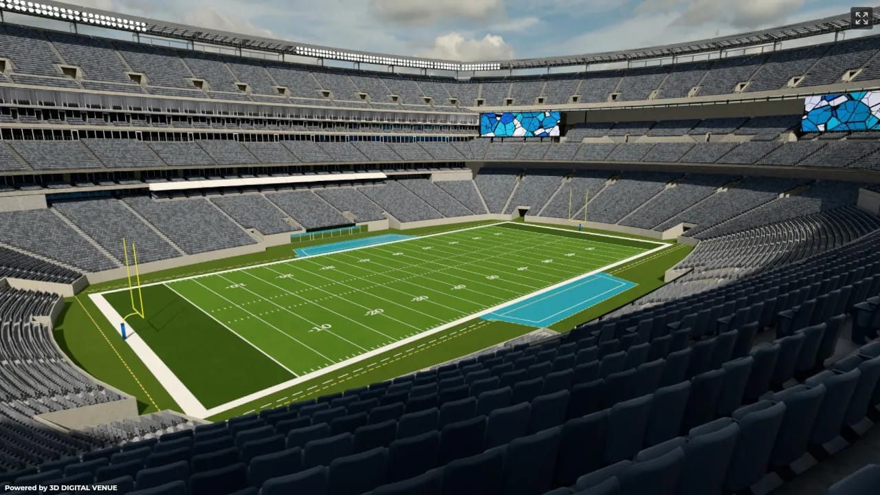 East Mezzanine Club 219, Row 5