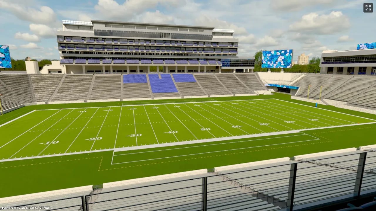 East Club 225, Row 4