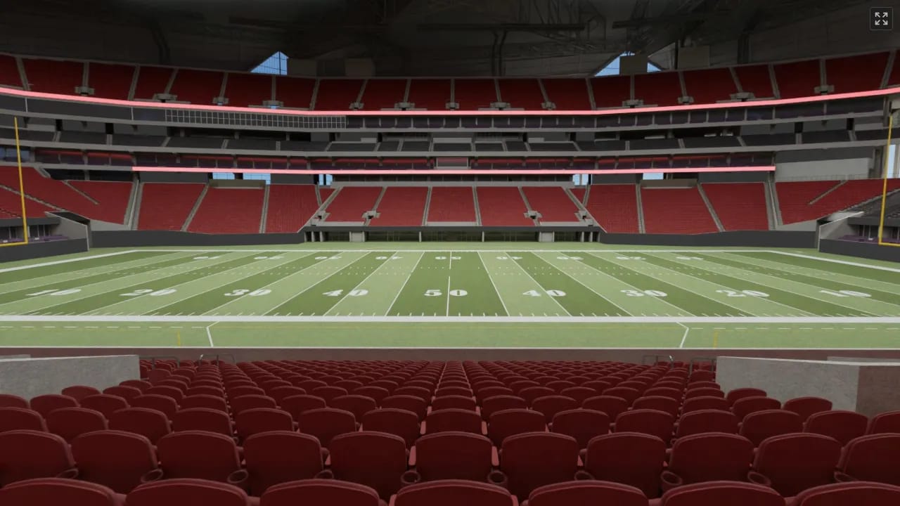 Club 110, Row 32