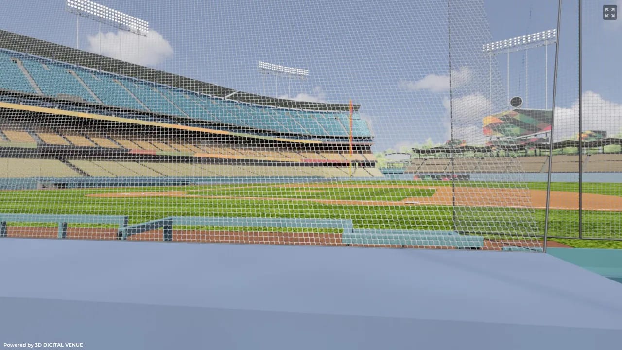 Dugout Club 10, Row DD