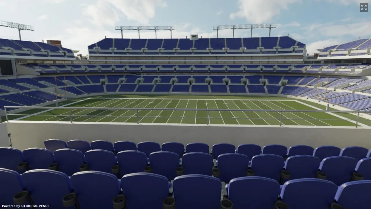 Club Level 253, Row 3