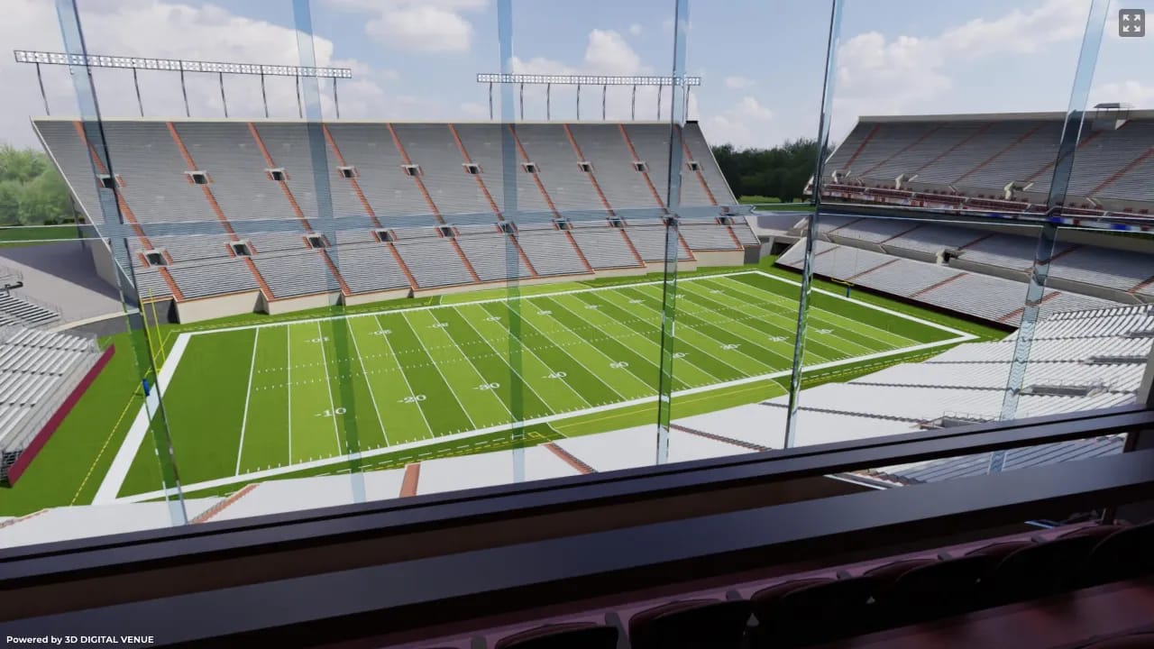 Maroon Club, Row C