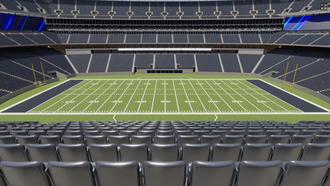East Mezzanine Club 213, Row 5