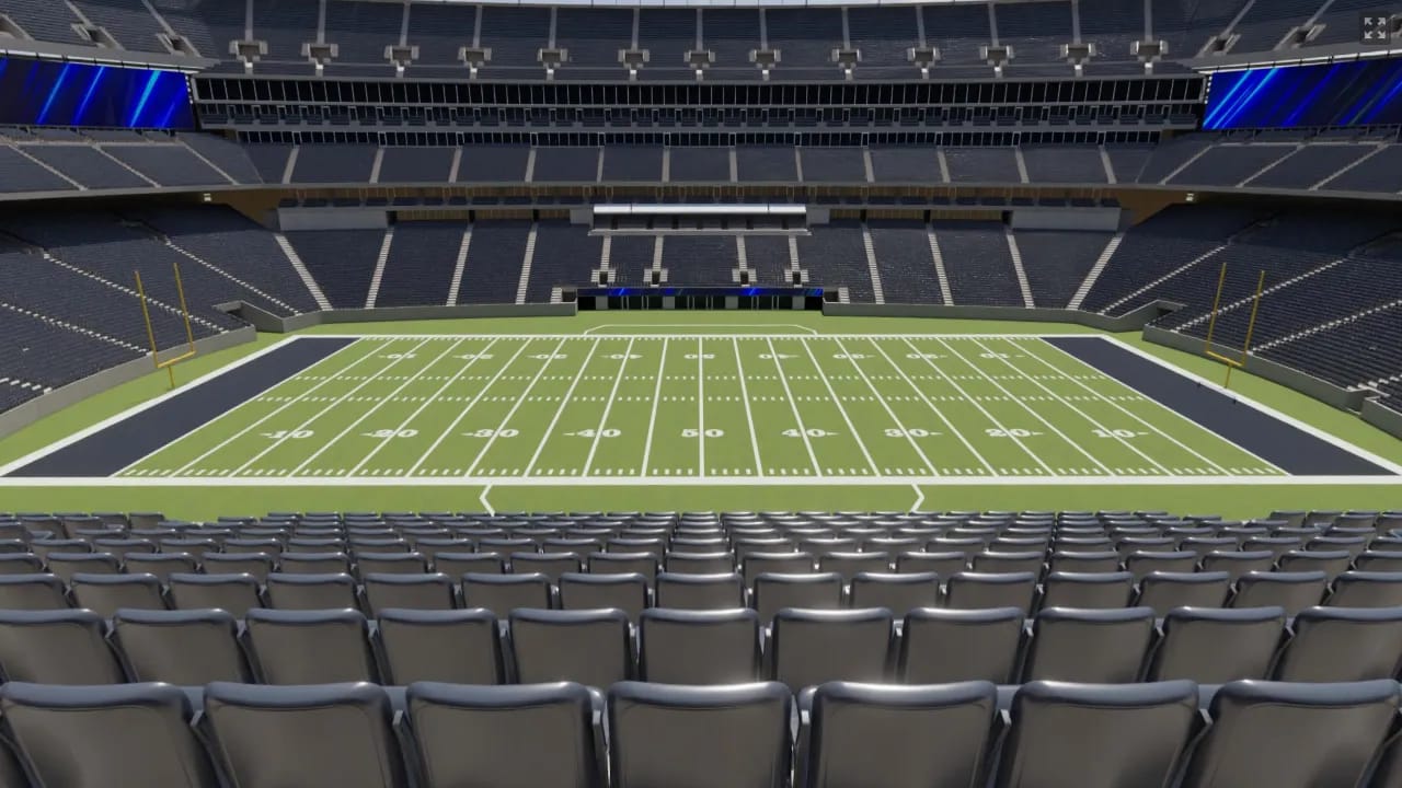 West Mezzanine Club 239, Row 8