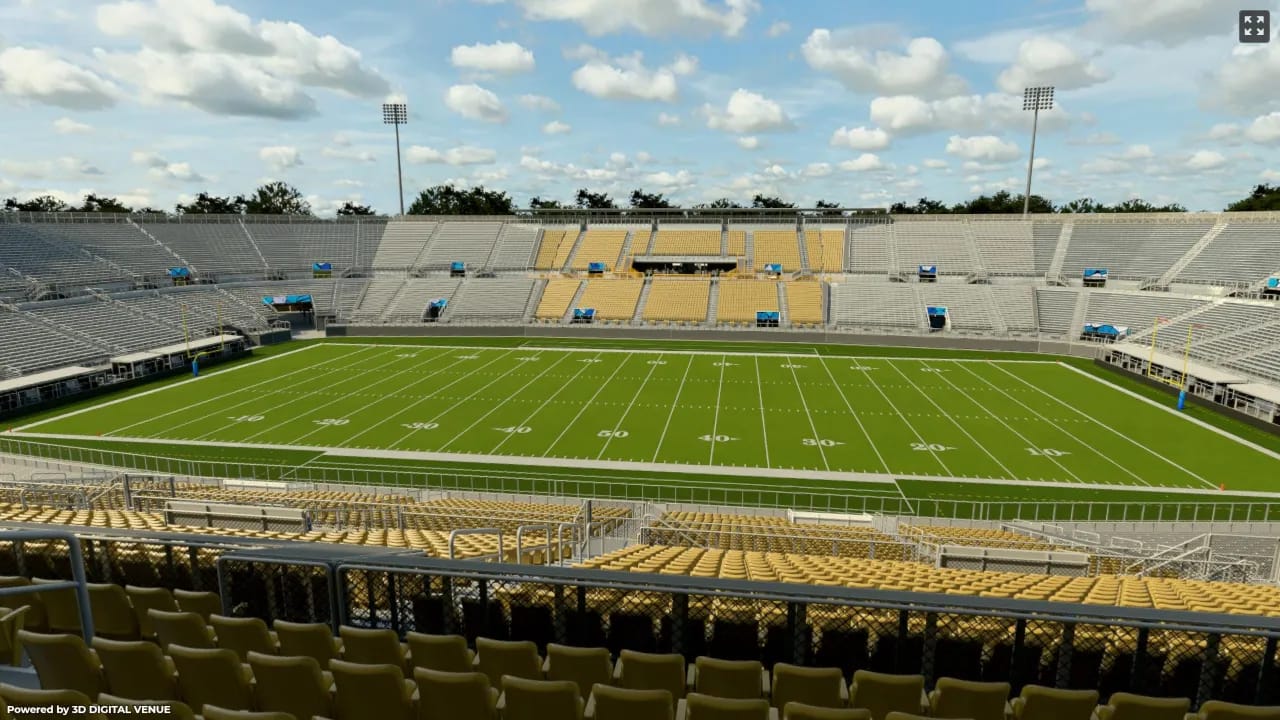 Tower Club C, Row 7
