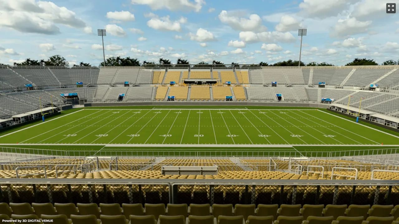Tower Club D, Row 3