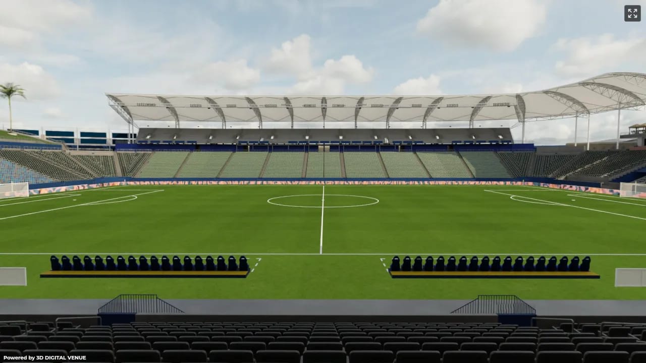Platinum Club 111, Row F