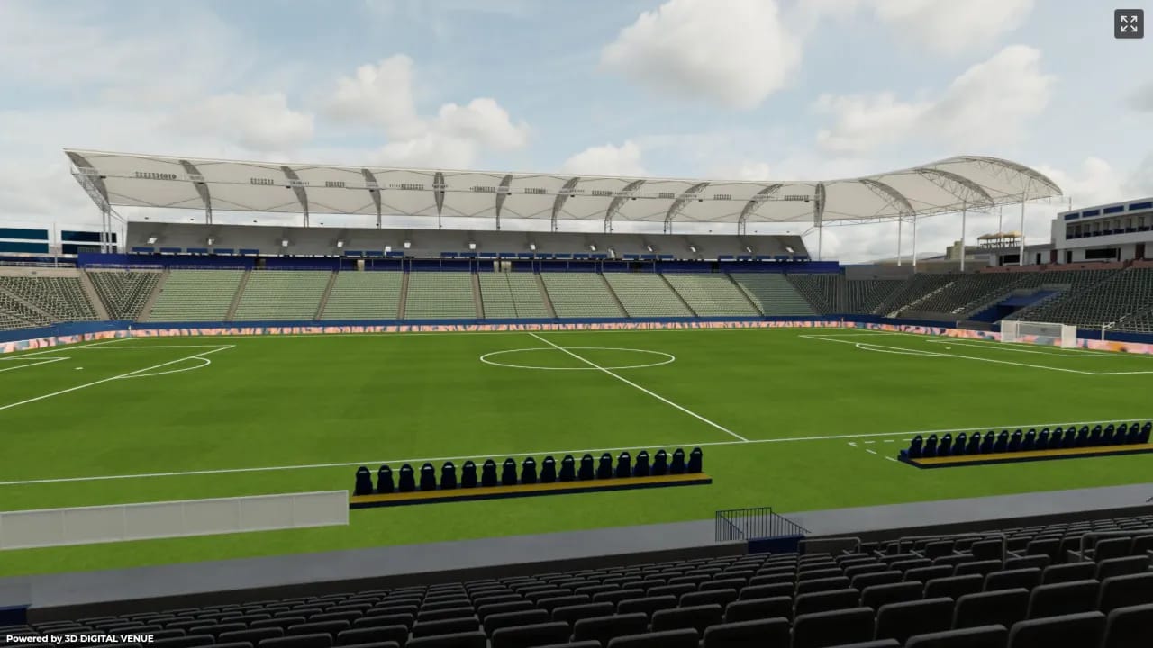 Platinum Club 112, Row R