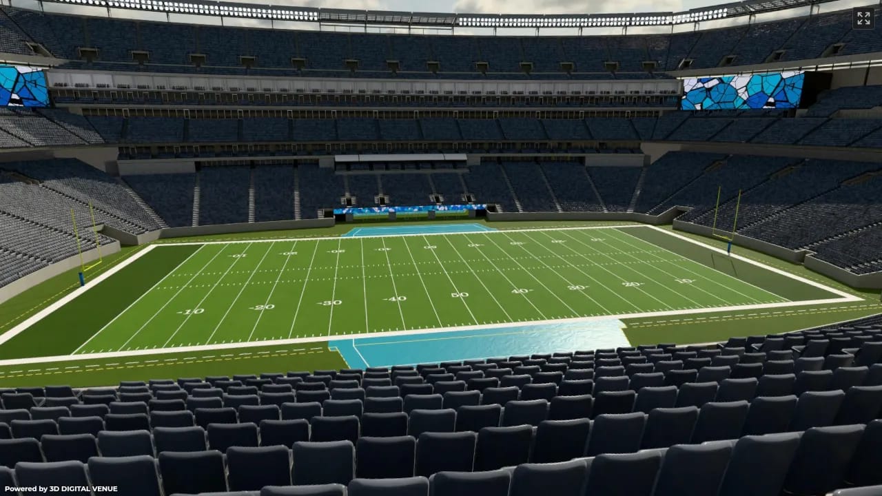 West Mezzanine Club 240, Row 6