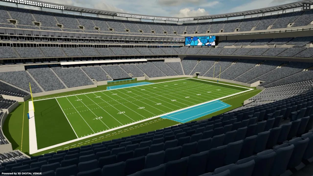 East Mezzanine Club 218, Row 4