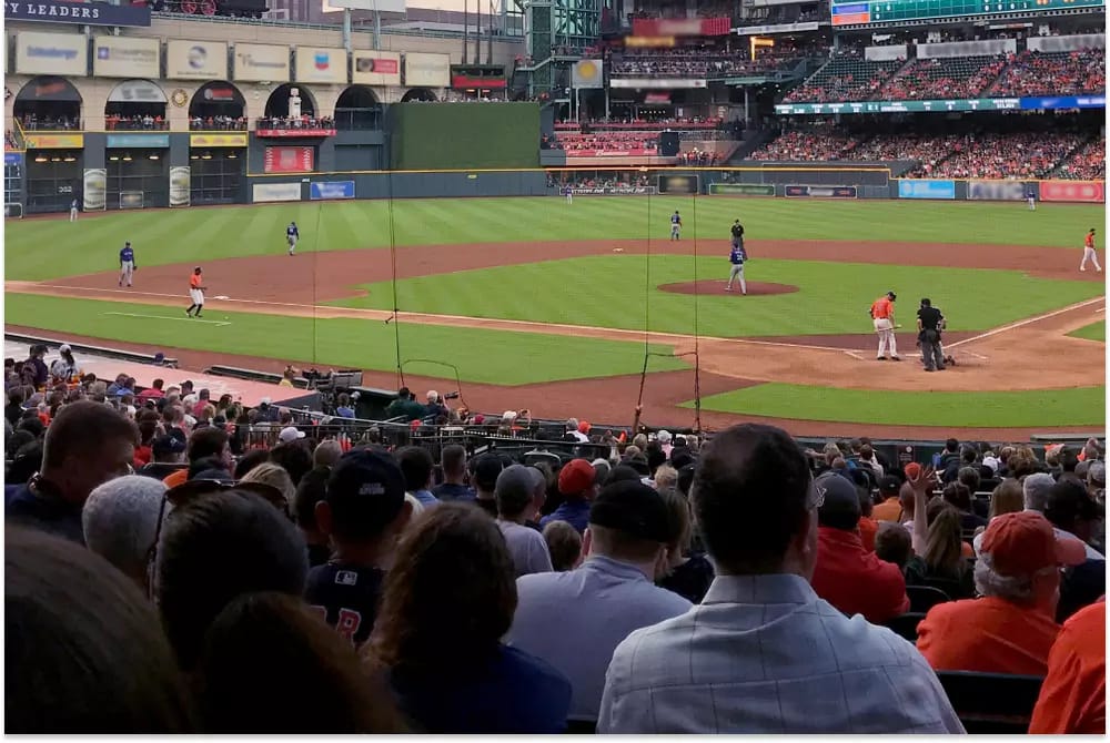Houston Astros suites and premium seating
