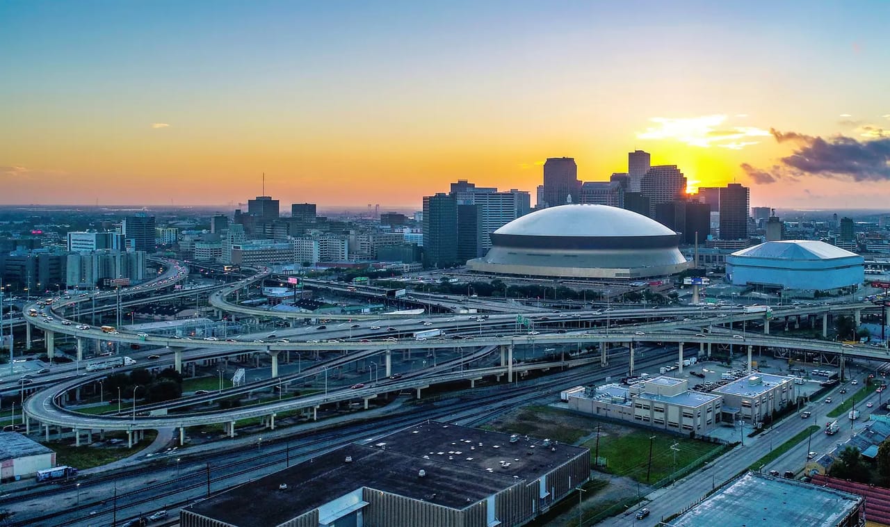 Caesars Superdome suites and premium seating