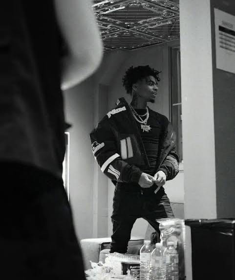 Lazer Dim 700 suites and premium seating