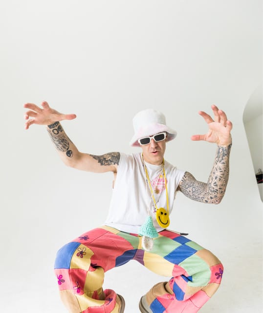 LSDREAM suites and premium seating