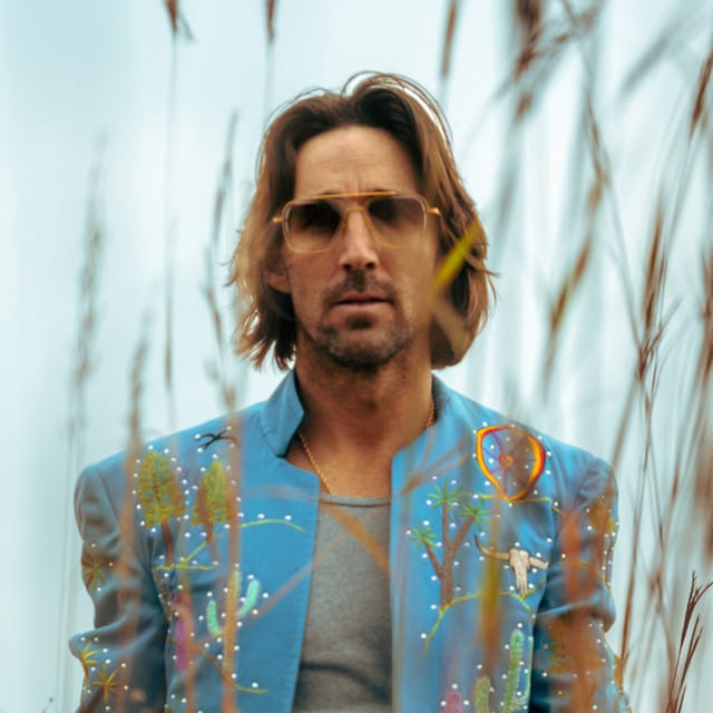 Jake Owen suites and premium seating