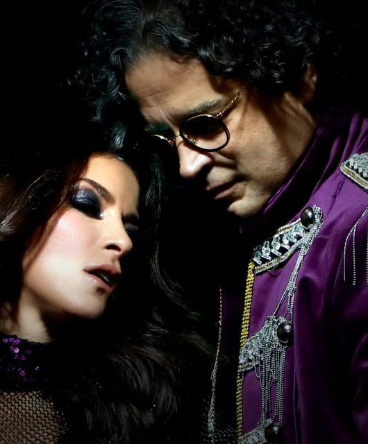 Sentidos Opuestos suites and premium seating