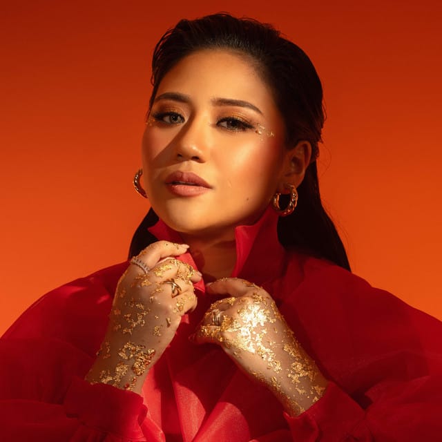 Morissette Amon suites and premium seating