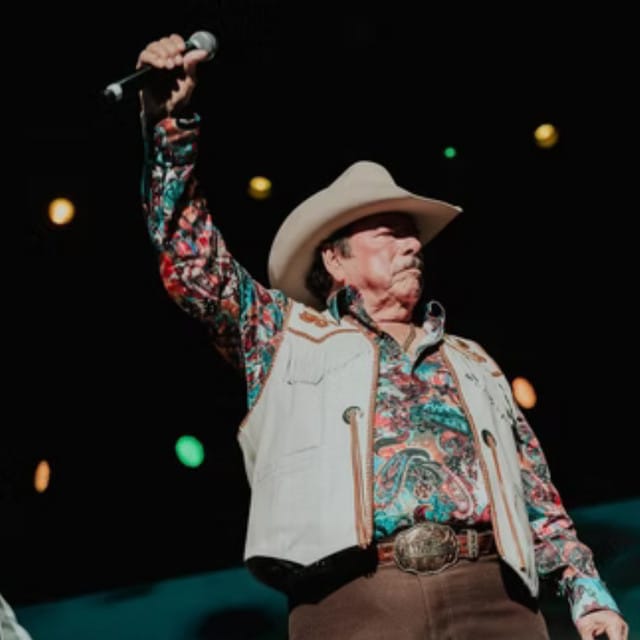 Lalo Mora suites and premium seating