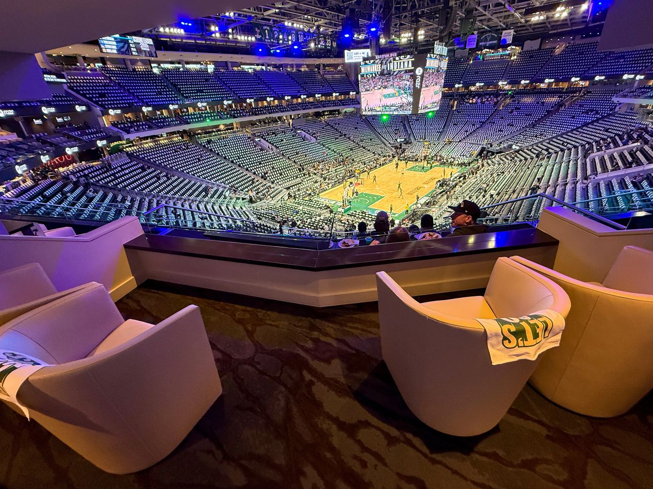 Theater & Loge Boxes